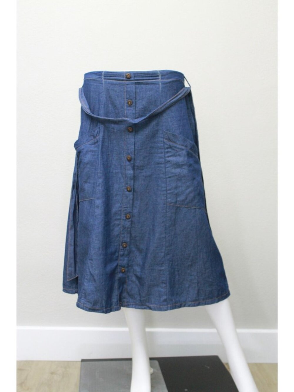 Metrowear BLUE Women's Denim Faux Paperbag Waist Midi Skirt, Medium